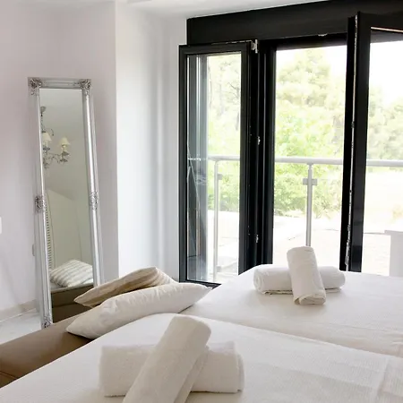 Serenity In Sani *