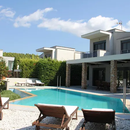 Villa Serenity In Sani