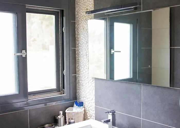 Вилла Serenity In Sani Сани-Бич